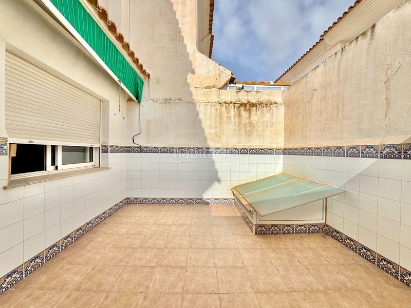 Foto a4693a77-b86b-48ae-ab27-fa1245b47863. Casa amb aparcament a Centro Alcázares (Los)