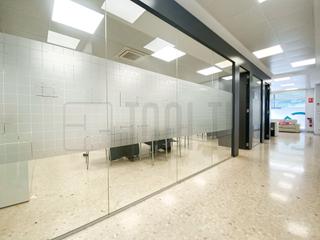 Location Bureau  Carrer de narcís giralt. Espectacular oficina en el centro de sabadell