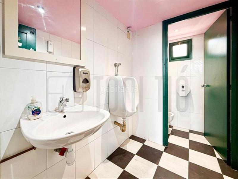 Foto 1b518158-8b87-4ebf-858c-43c3003ebeca. Rent business premise in Can Feu Sabadell