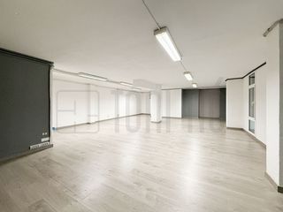 Rent Office space  Carrer del sol. Oficina al carrer del sol, centre de sabadell