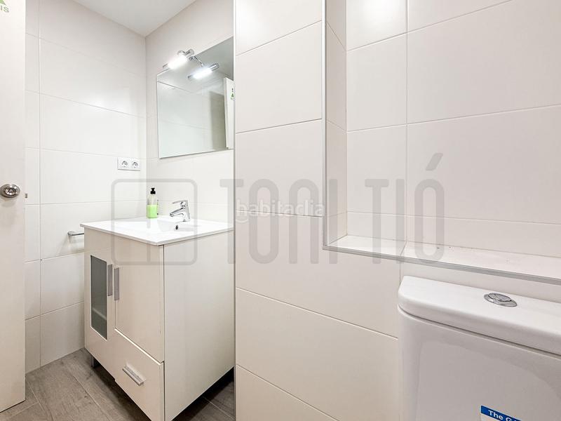 Foto 2389efd9-e50d-4b4e-be90-27445d532c91. Rent office space with heating in Centre Sabadell