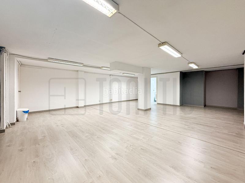 Foto 5806ef3a-5108-4ab0-b732-56b2aef99f48. Rent office space with heating in Centre Sabadell