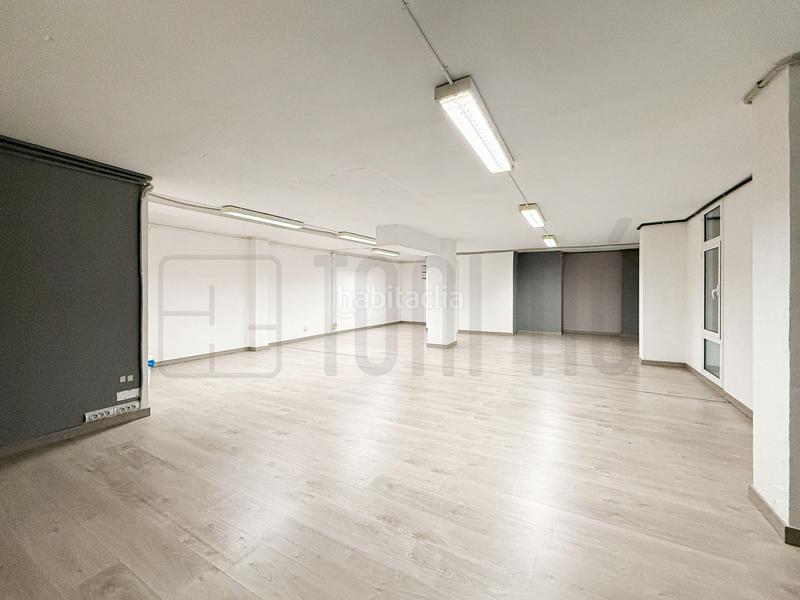 Foto b13dabe4-197f-4184-ac8d-b1c2dccace0d. Rent office space with heating in Centre Sabadell