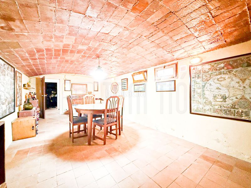 Foto 20ac4904-c9c7-4fa4-bd48-f6d27c9da00a. Casa amb calefacció aparcament a Creu Alta Sabadell