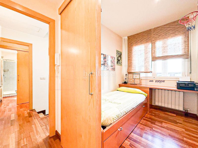 Foto c02c7169-1260-46b8-9d88-06a45ca093b7. Casa amb calefacció aparcament a Creu Alta Sabadell
