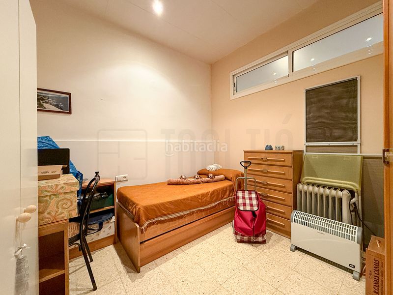 Foto b114e224-30fc-4903-ac37-6f6dd28b32ec. Planta baixa a Centre Sabadell