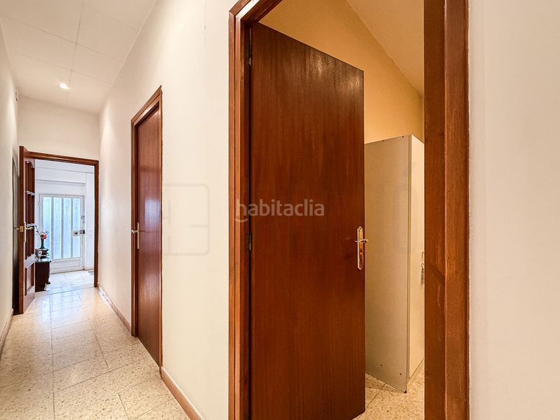 Foto de138a42-ba6d-4232-a8d1-926d94bda6a6. Planta baixa a Centre Sabadell