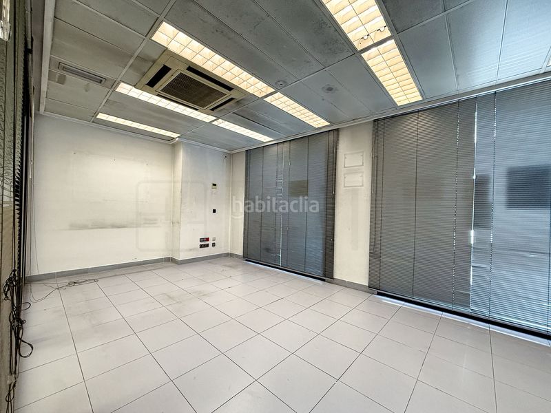 Foto ed73d1d1-1014-4c02-98a0-51cf1265ddb4. Local comercial amb calefacció a Centre Sabadell