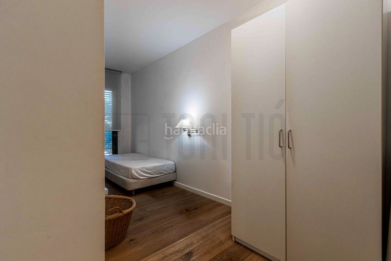 Foto a6313666-18f5-4e77-843a-66af38395d3e. Pis amb calefacció aparcament a Centre Sabadell