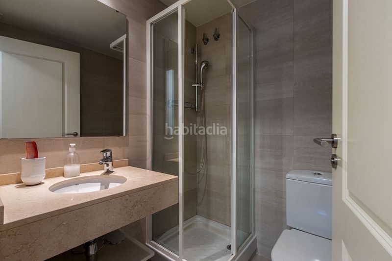 Foto d6a4d5b4-d2ce-4ad7-add8-529eec269210. Pis amb calefacció aparcament a Centre Sabadell