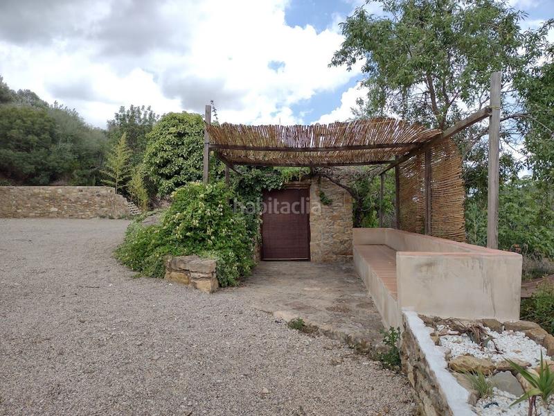 Foto f0c4dde1-629d-4114-a97a-1812de199a9e. Alquiler masía en Vall d´Alba