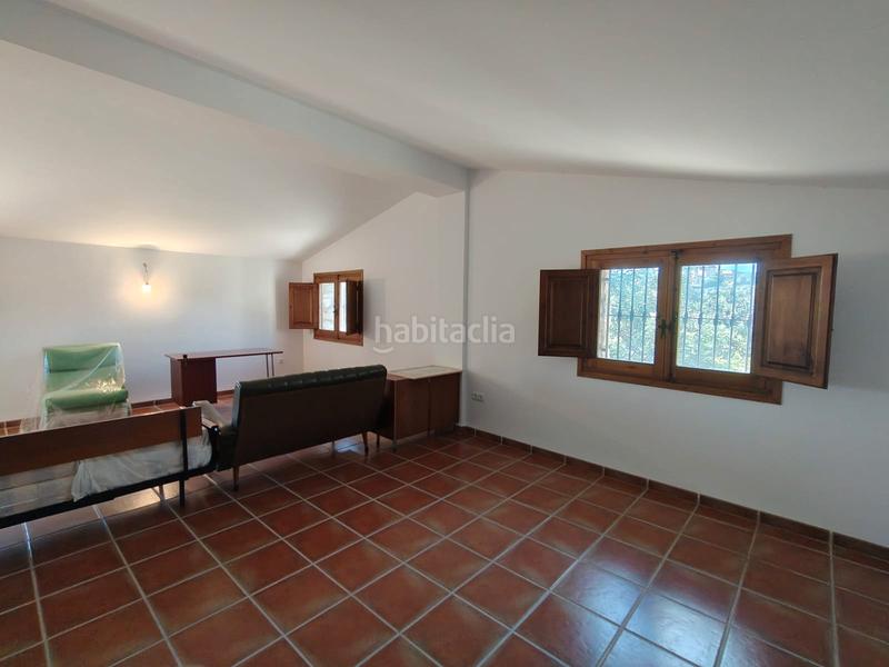 Foto 3c65188b-3cc8-40b9-877f-5e39ebbef4f5. Casa amb xemeneia aparcament a Culla