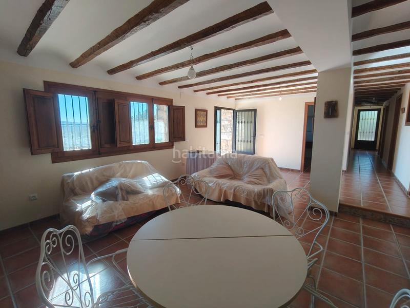 Foto 85e5613c-c086-47ea-b72d-21be400bc834. Casa amb xemeneia aparcament a Culla