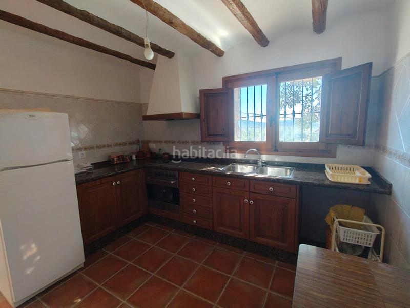 Foto d86ee780-c380-4aa3-9f5c-11c31fe46e9a. Casa amb xemeneia aparcament a Culla