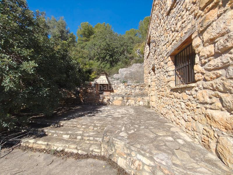 Foto d8c866e8-5651-497c-875b-f4eea0ce2a45. Casa amb xemeneia aparcament a Culla