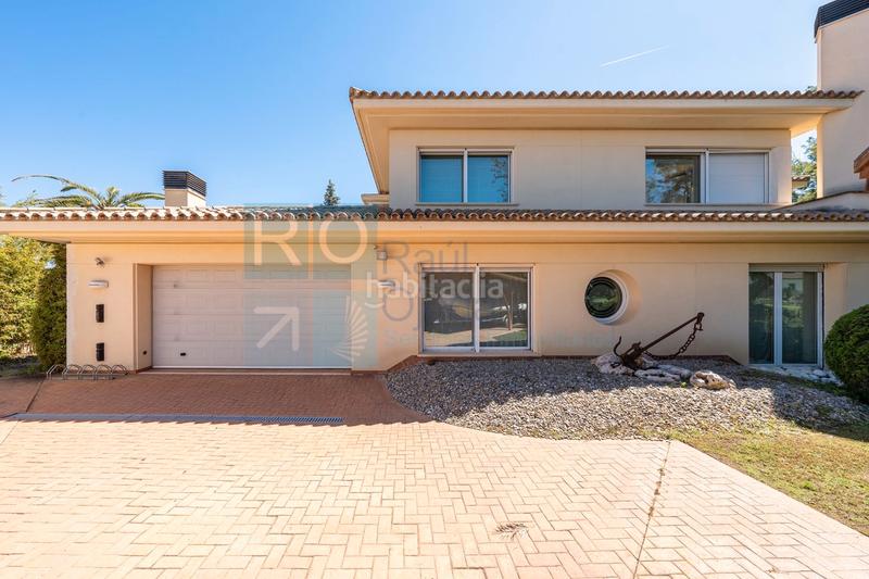 Foto 4f6ea11f-33cc-453a-ac15-5be8af073202. Chalet en Migjorn Reus
