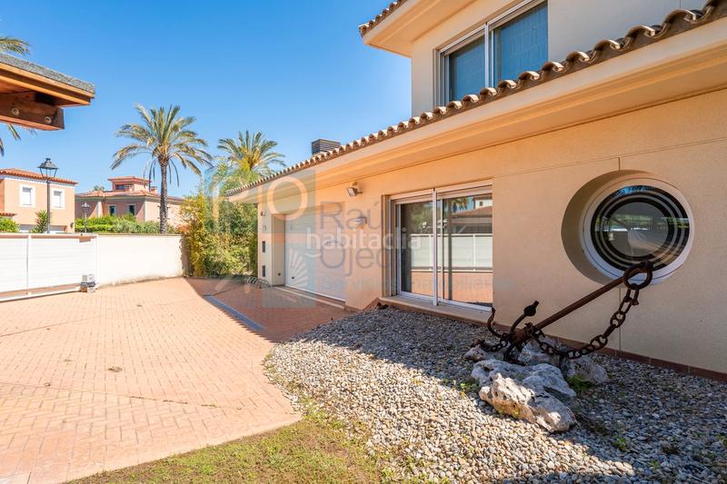 Foto e876a744-3e85-44b5-a550-097239034f5c. Chalet en Migjorn Reus