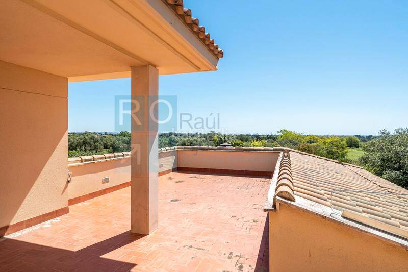 Foto d6139743-4e52-4abb-b0f6-fdc6686f85b7. Chalet con camino riscaldamento parcheggio piscina in Reus