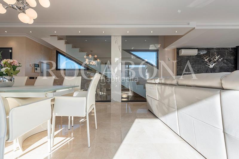 Foto 4051d64a-4df1-476e-a5d9-6c421f1a3cf5. Chalet con camino riscaldamento piscina in mar Cambrils Cambrils