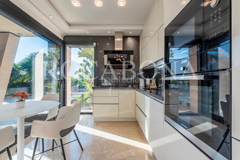 Foto cdad20e6-b3bd-4e2a-a280-9fd43e3054eb. Chalet con camino riscaldamento piscina in mar Cambrils Cambrils