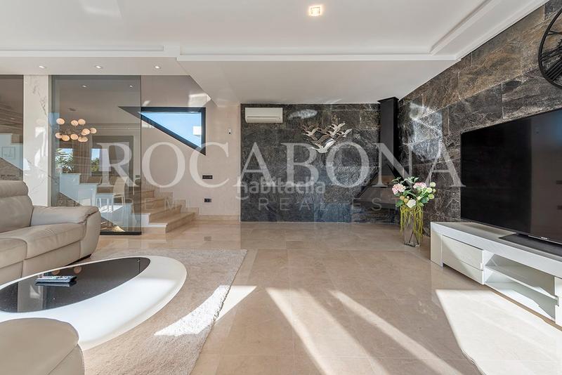 Foto f40061ee-fa0e-498c-a7bd-d88d1a3e66a9. Chalet con camino riscaldamento piscina in mar Cambrils Cambrils