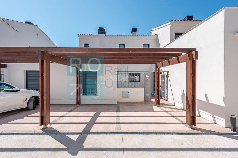 Foto 22885824-c809-4355-89e0-d082d8729117. Casa pareada en carrer de alfred sisley 28 en El Dorado Platja Cambrils