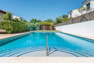 Casa aparellada a Carrer de alfred sisley 28