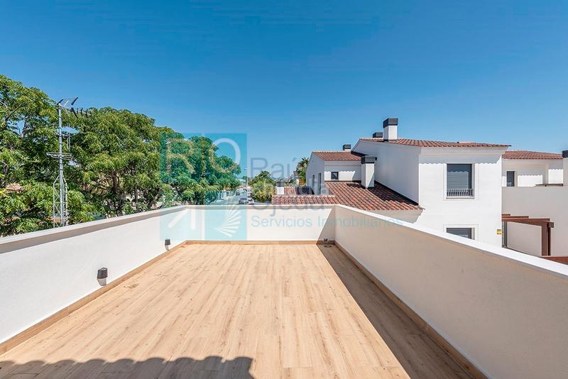 Foto 834b521c-ec31-44d8-899a-83d795899ed1. Casa pareada en carrer de alfred sisley 28 en El Dorado Platja Cambrils