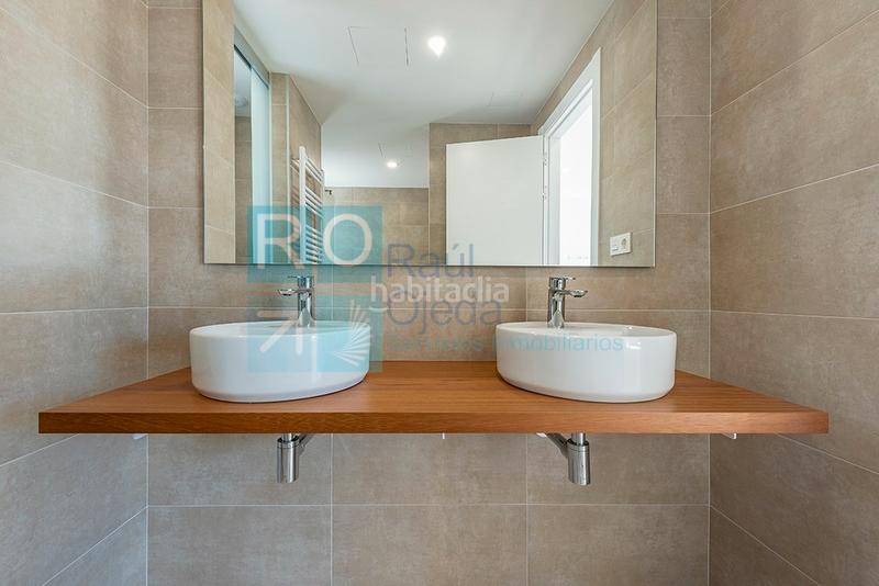 Foto a6c80afe-89fc-460b-820c-351ac5c68b47. Casa pareada en carrer de alfred sisley 28 en El Dorado Platja Cambrils