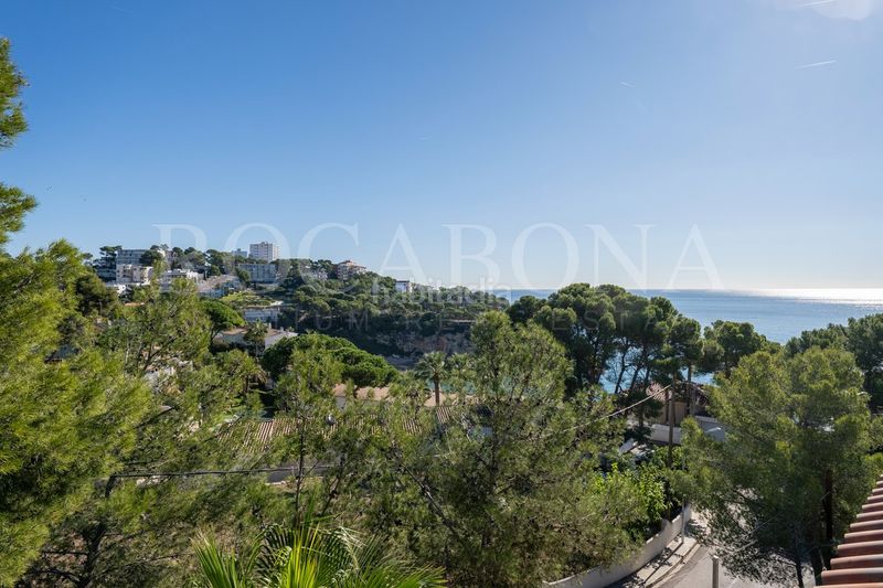 Foto 4263de55-d5ae-4c90-b508-8d410b6c56c9. Casa adossada amb calefacció aparcament piscina a Salou
