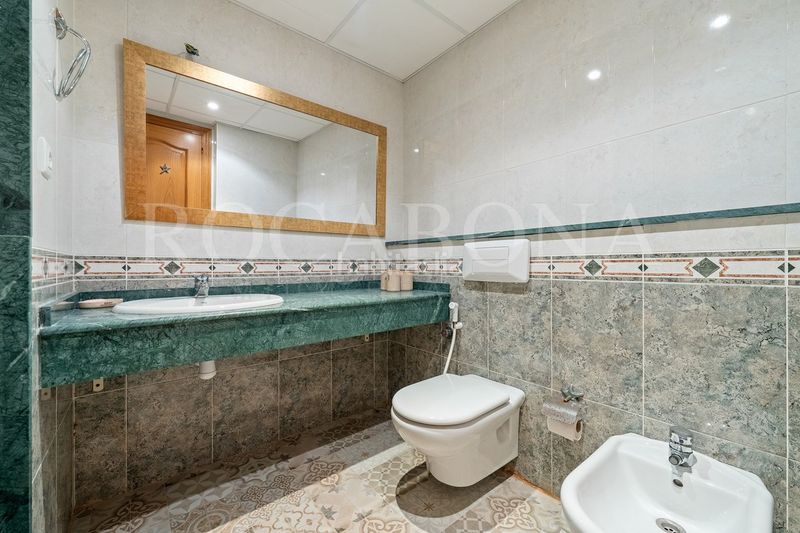 Foto f10a8e88-3e91-43d2-b895-5fa2df50e97e. Casa adossada amb calefacció aparcament piscina a Salou