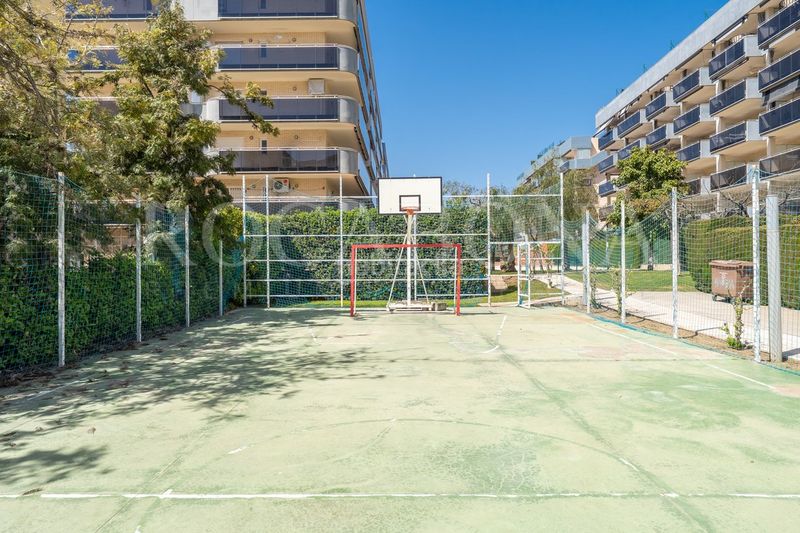 Foto ac0adb49-77ec-4644-aa44-cff60631efa5. Àtic a carrer d'amadeu vives 42 a La Pineda Vila-seca