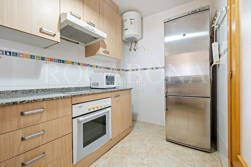 Foto f8fd0fec-473d-4a31-8d20-7fcd060559c1. Àtic a carrer d'amadeu vives 42 a La Pineda Vila-seca
