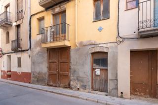 Masia a Carrer tortosa 4. Casa de pueblo para reformar