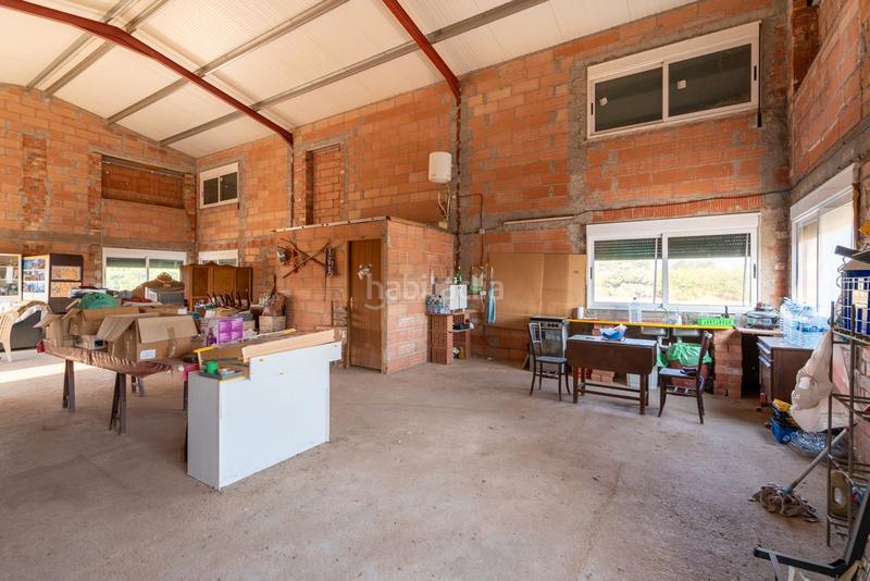 Foto c8129149-9bd0-4abe-bbec-118904f848e0. Finca rústica a vial camino 11 a Masdenverge