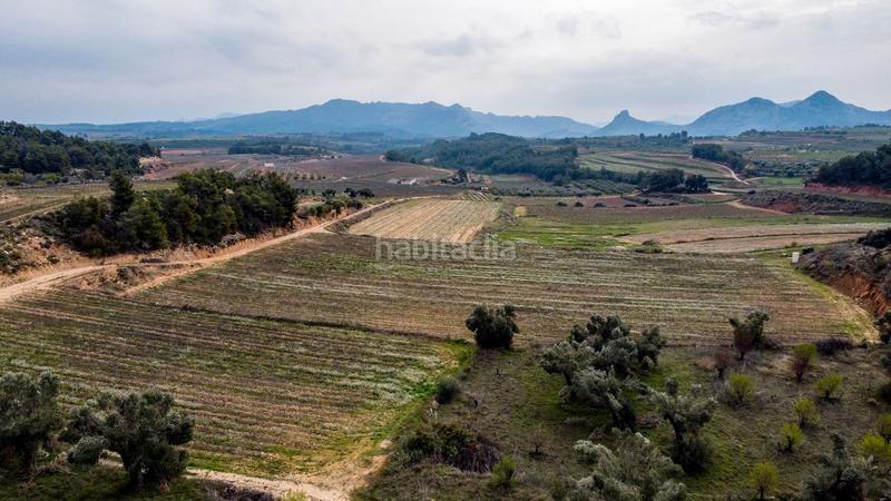 Foto 36942175-039a-4b5a-b0c2-2e2556ac45b3. Masia a carrer de caseres 24 a Bot