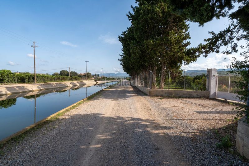 Foto a6a3fd1b-6db6-4e9c-b459-c42d294ea148. Masia amb calefacció aparcament piscina a Centre Tortosa