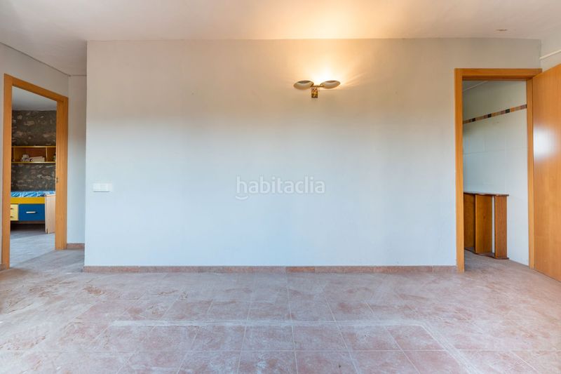 Foto c5998ce7-076b-4b95-a7ca-64e241db018f. Masia amb calefacció aparcament piscina a Centre Tortosa