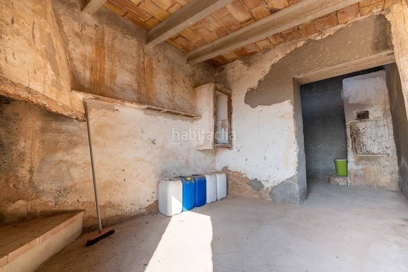 Foto e30720ce-95b4-45f9-8725-0bafb71be969. Propriété dans carrer indústria 2 dans Santa Bàrbara