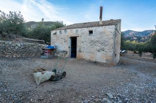 Finca rústica a Roquetes. Finca rústica con casa de campo y bonitas vistas