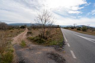 Rural plot in Carrer de la creu 45. Finca rústica sin árboles. situada al lado de la carretera. posi