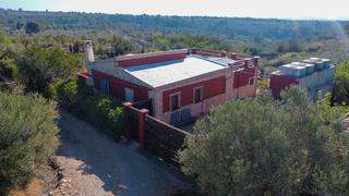 Country house in Camí del ranxero 29. Finca rústica con casa de campo para entrar a vivir. excelentes