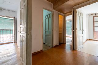 Flat in Carrer de la sèquia 24. Piso anticuado para reformar en arrabal de jesús, tortosa