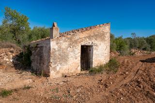 Rural plot in Galera (La). Finca rústica sin árboles y con casa de aperos