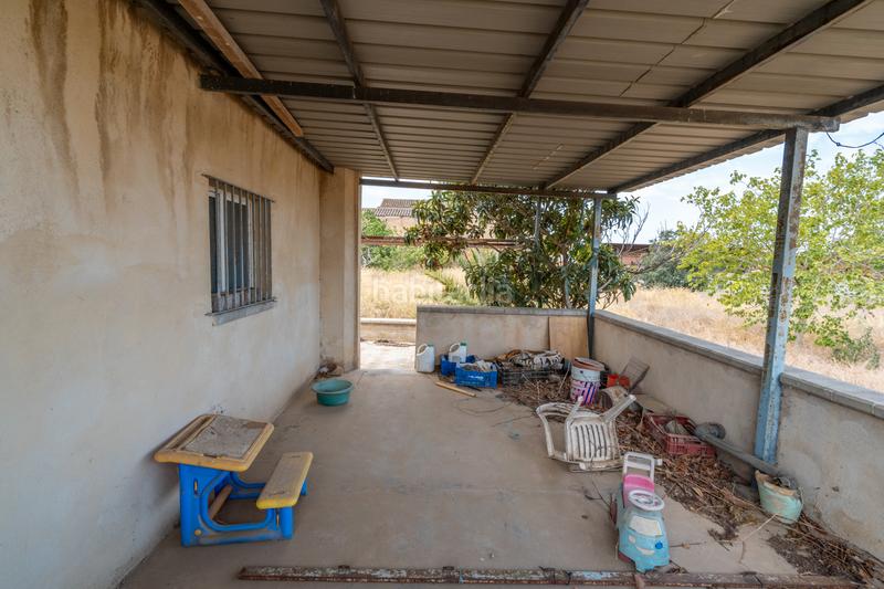 Foto f7e9cb84-8ad0-47ac-aa01-c781e04cda00. Finca rústica  con casa de campo y agua en Ginestar