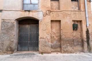 Maison jumelée à Carrer de la caritat 32. Solar/almacén para reconstruir