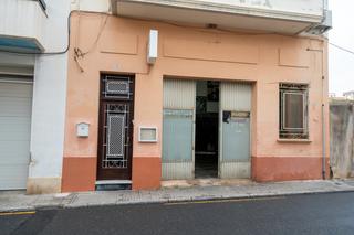 Local commercial à Carrer de balaguer 5. Bajos en venta en roquetes