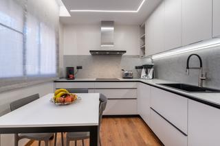 Dúplex a Carrer de valència 20. Dúplex en zona privilegiada. listo para entrar a vivir.
