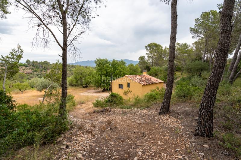 Foto 28351c99-2e61-4add-9479-678a505527e6. Landgut in carrer barceloneta 46 in Aldover