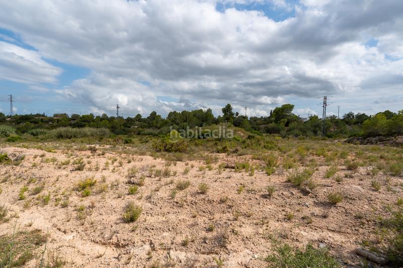 Foto adf888f2-b2d1-4526-9877-f45180facf51. Fondo rustico in camí d'en sedó 6 in Roquetes
